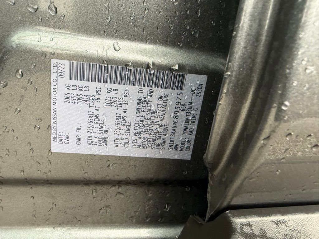 Used 2023 Nissan Rogue S image 31