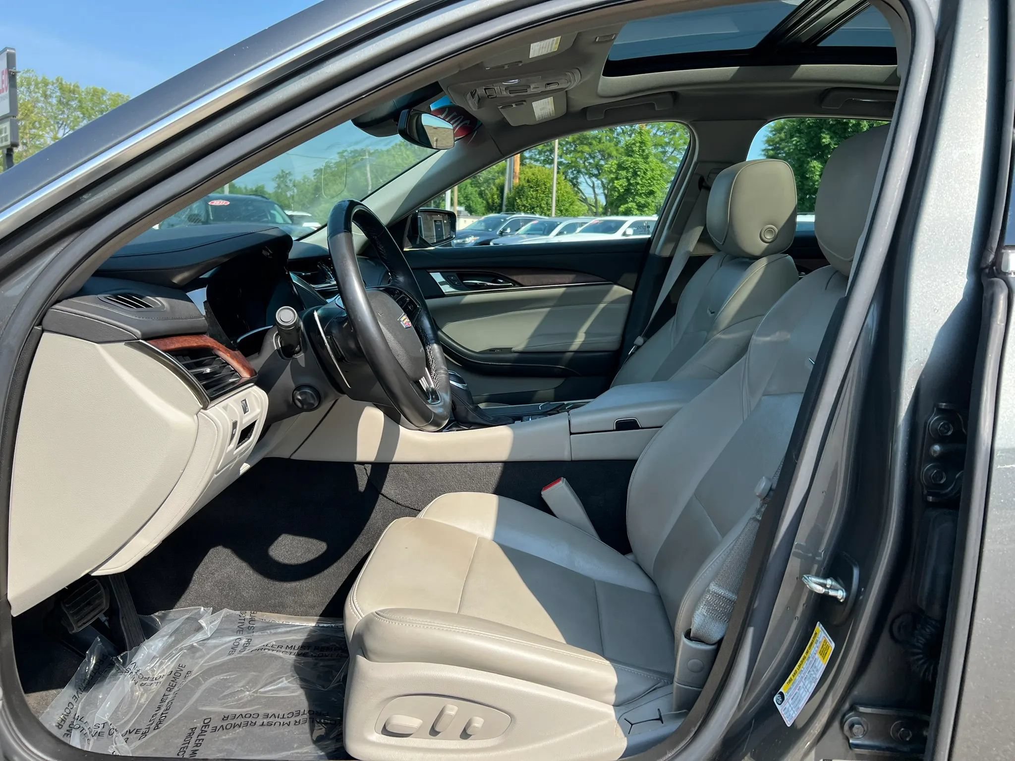 Used 2016 Cadillac CTS Luxury RWD image 17
