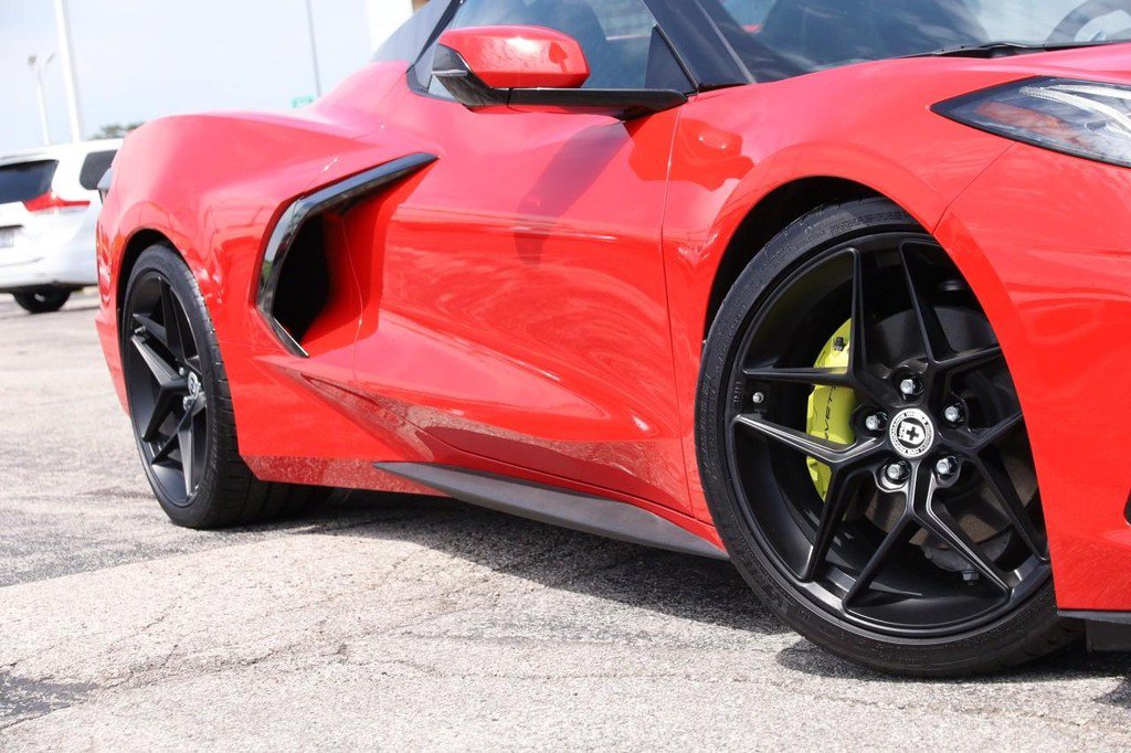 Used 2024 Chevrolet Corvette Stingray Convertible w/ 1LT RWD image 3