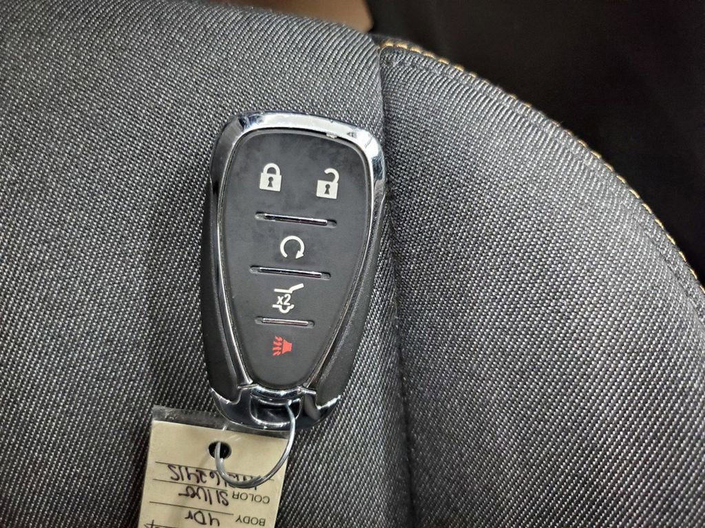Used 2021 Chevrolet Equinox LT FWD image 32