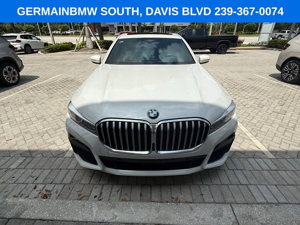 Used 2021 BMW 740i w/ M Sport Package RWD image 11