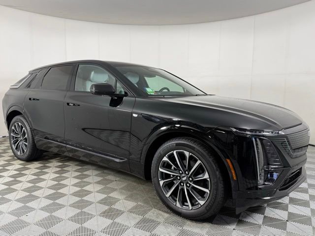 New 2026 Cadillac Lyriq Sport RWD image 8