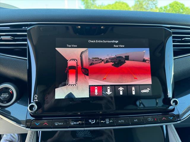 Used 2024 Jeep Wagoneer L 4WD w/ Convenience Group I image 15