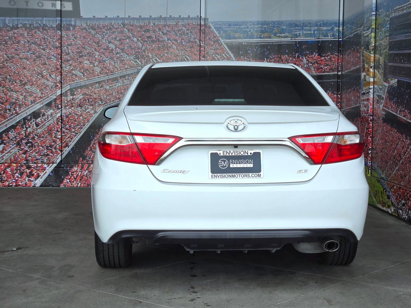Used 2016 Toyota Camry SE image 7
