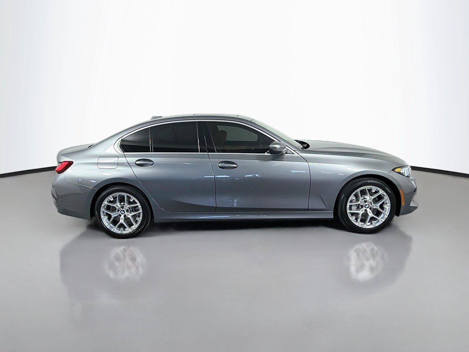 New 2026 BMW 330i xDrive Sedan w/ Premium Package AWD/4WD image 4