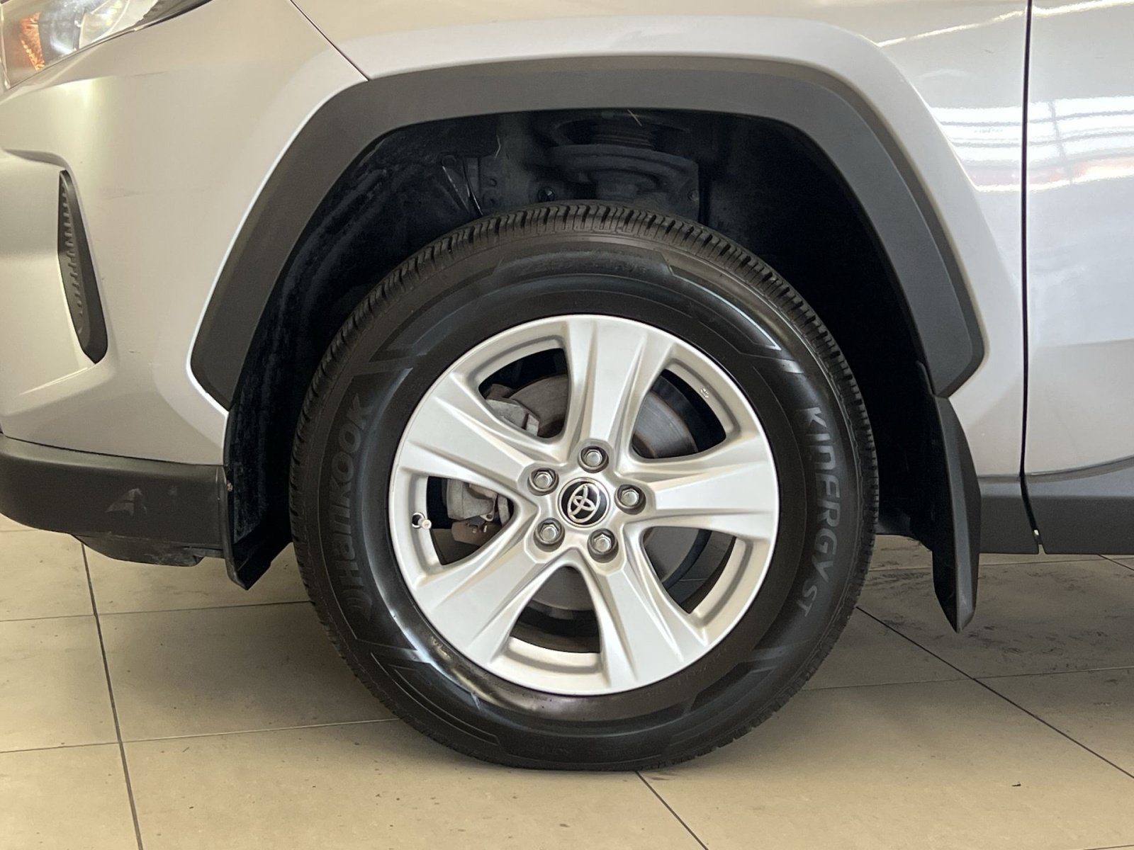 Used 2020 Toyota RAV4 LE w/ All Weather Liner Package AWD/4WD image 11
