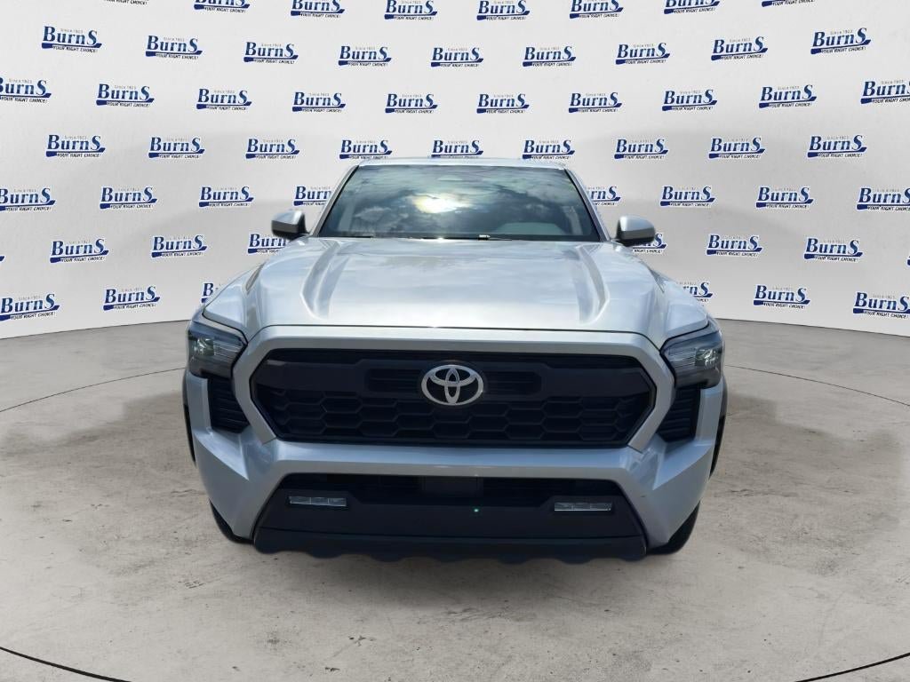 Used 2024 Toyota Tacoma TRD Off-Road AWD/4WD image 2
