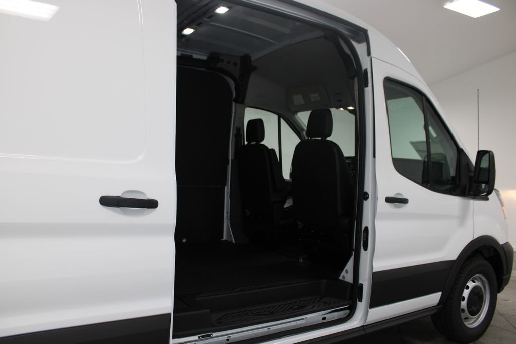 New 2025 Ford Transit 250 148 Medium Roof w/ Load Area Protection Package image 25