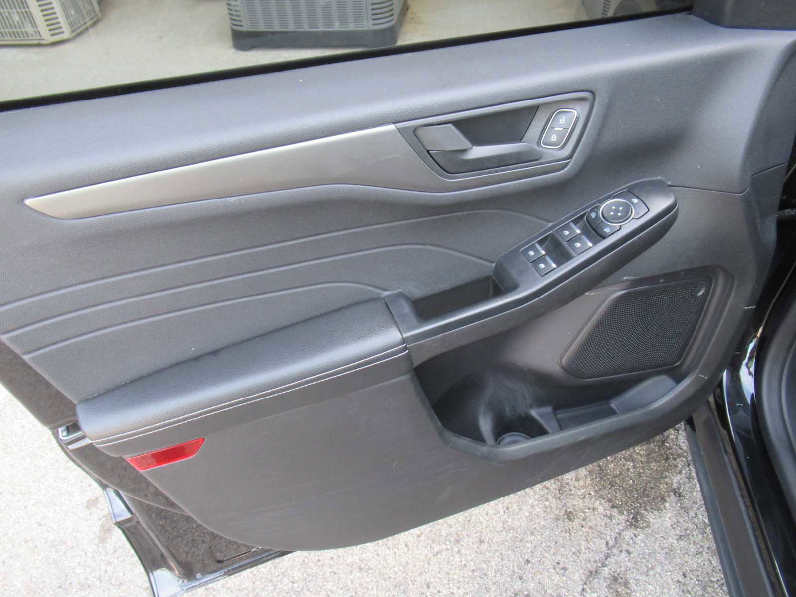 Used 2024 Ford Escape Active image 16