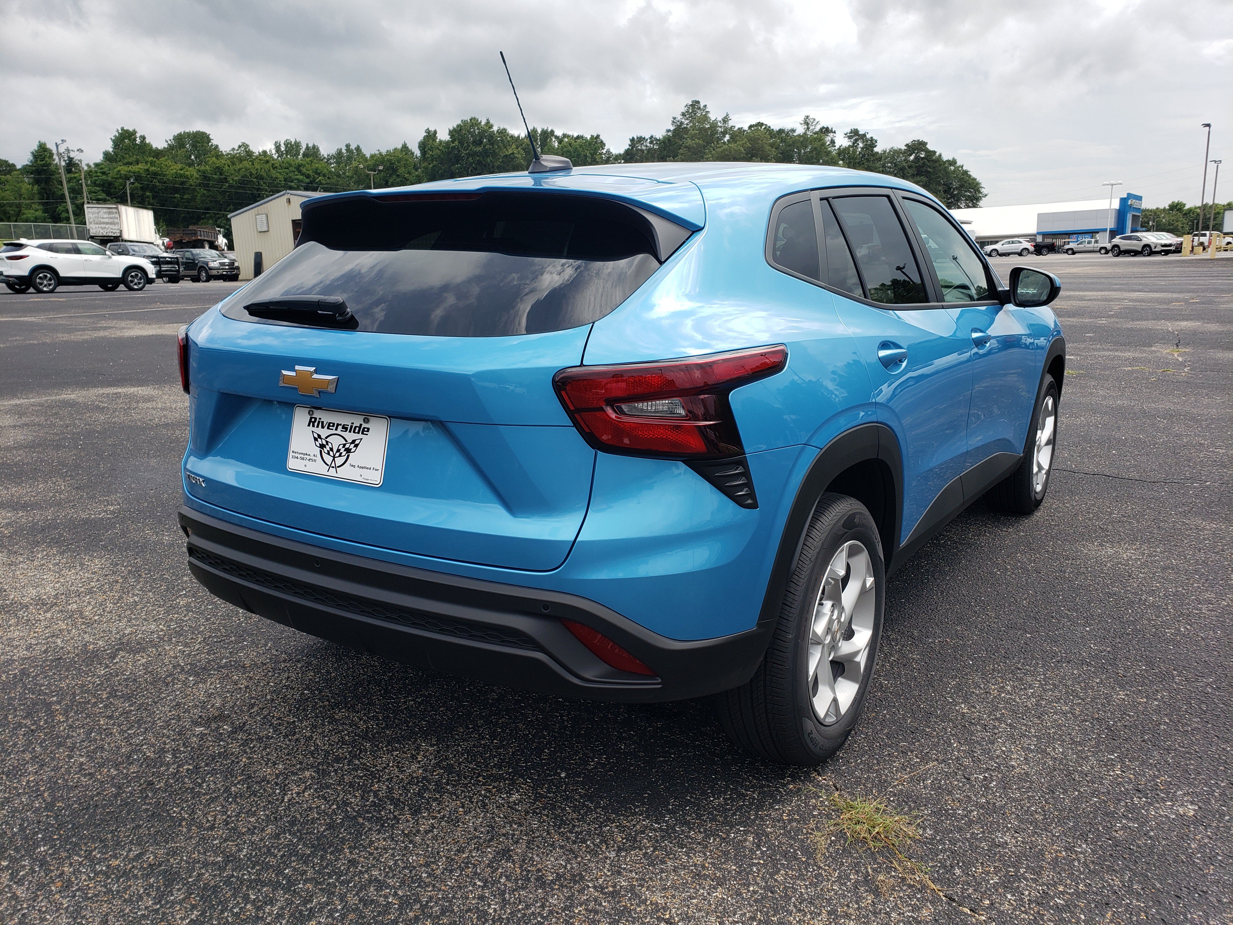 New 2026 Chevrolet Trax LS w/ LS Convenience Package FWD image 3
