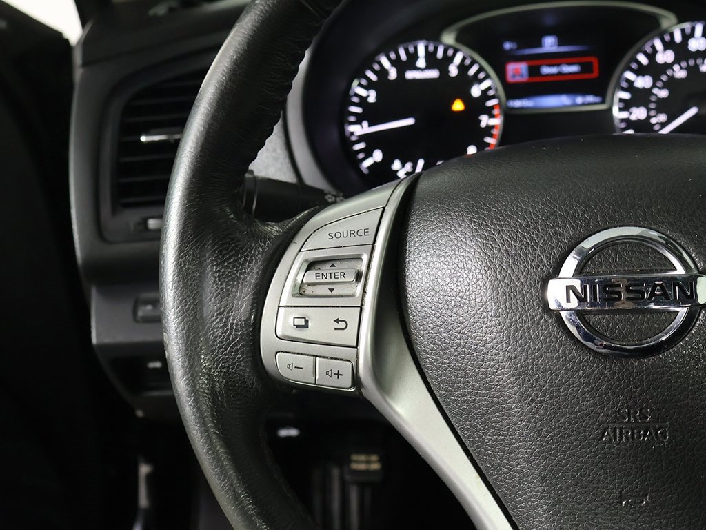 Used 2017 Nissan Altima 2.5 SL w/ Moonroof Package image 38