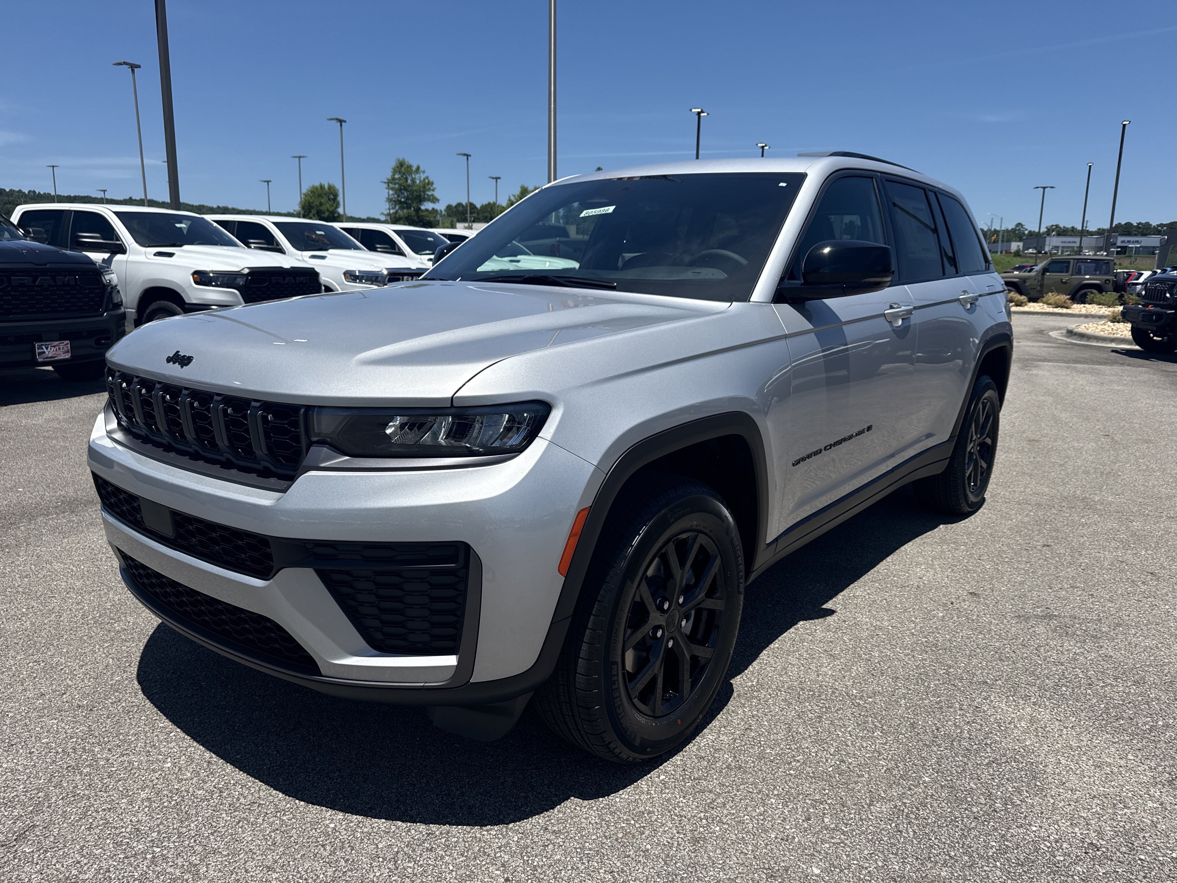 New 2026 Jeep Grand Cherokee Altitude RWD image 3