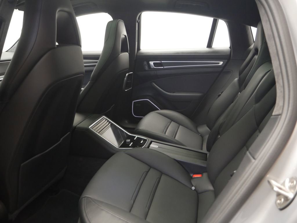 Certified 2022 Porsche Panamera GTS image 20