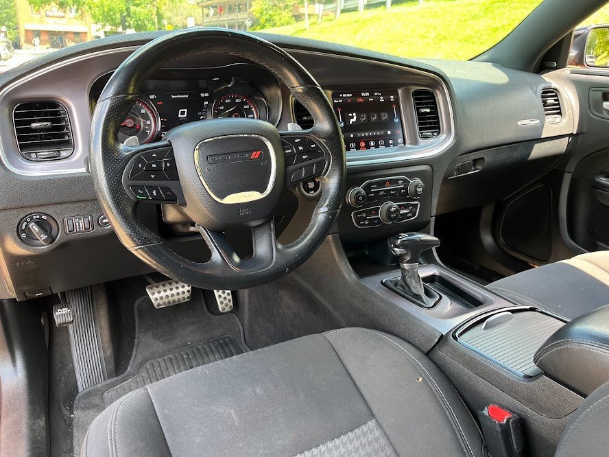 Used 2019 Dodge Charger GT w/ Blacktop Package image 9