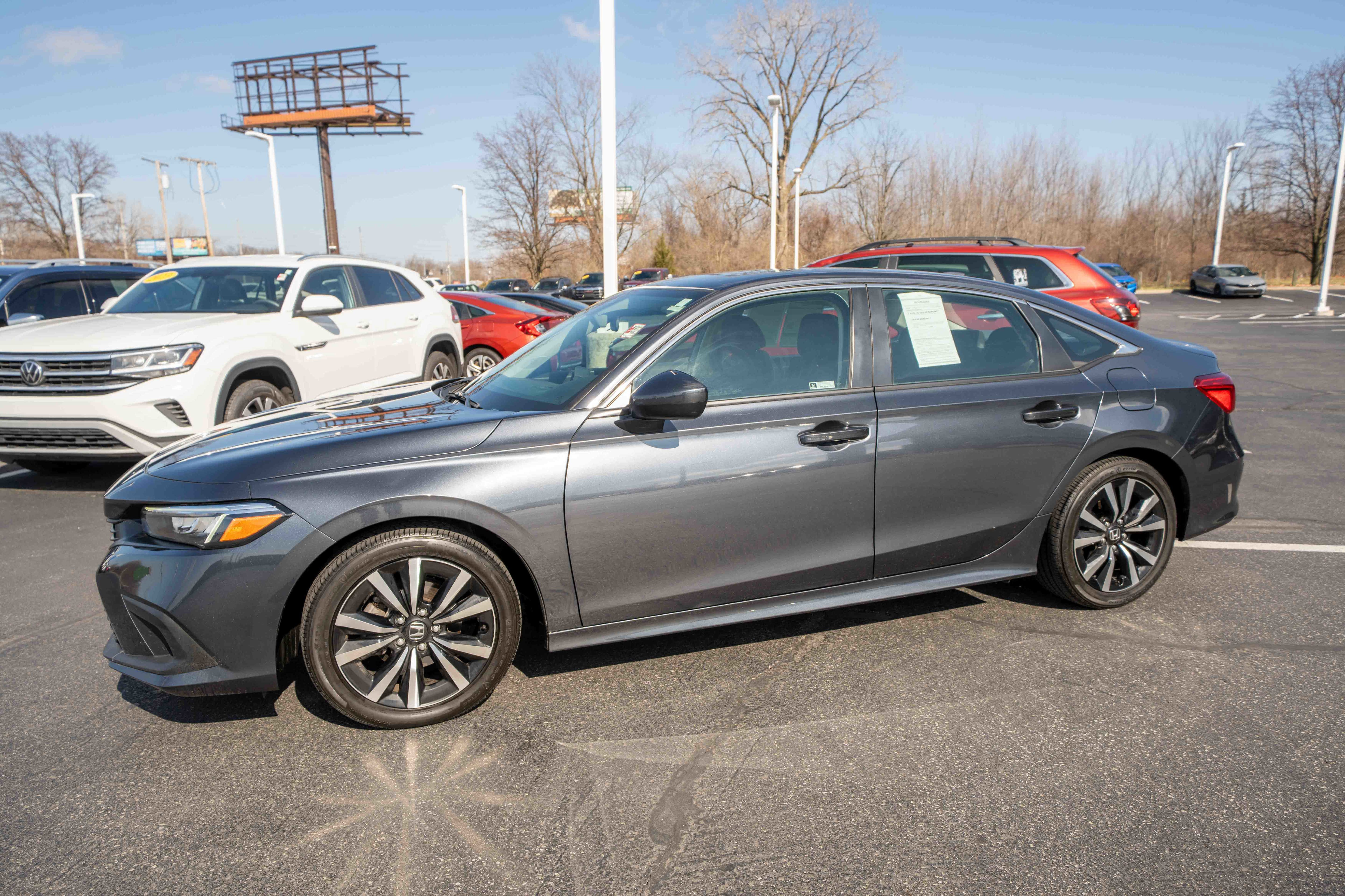 Used 2023 Honda Civic EX image 3