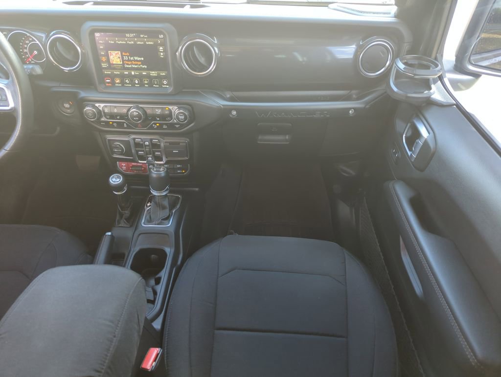 Used 2022 Jeep Wrangler Unlimited Rubicon w/ Xtreme Recon 35" Tire Package image 17