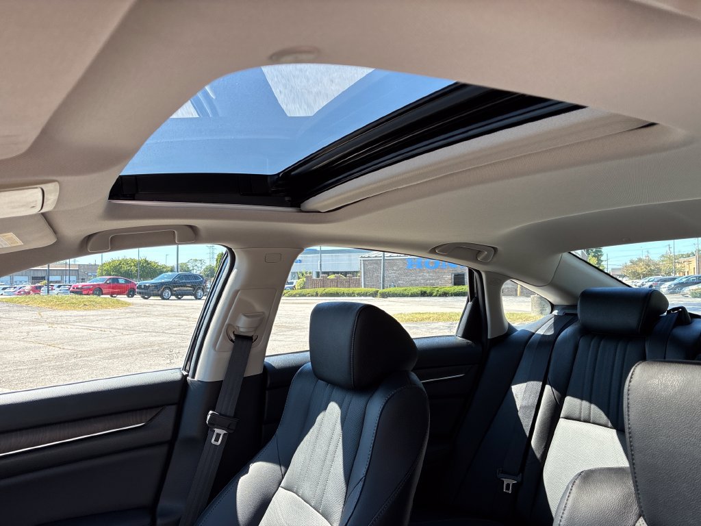 Certified 2019 Honda Accord Touring image 19