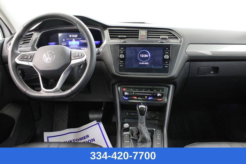 Certified 2023 Volkswagen Tiguan SE w/ Panoramic Sunroof Package image 8