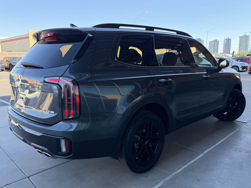 Used 2024 Kia Telluride EX X-Line image 4