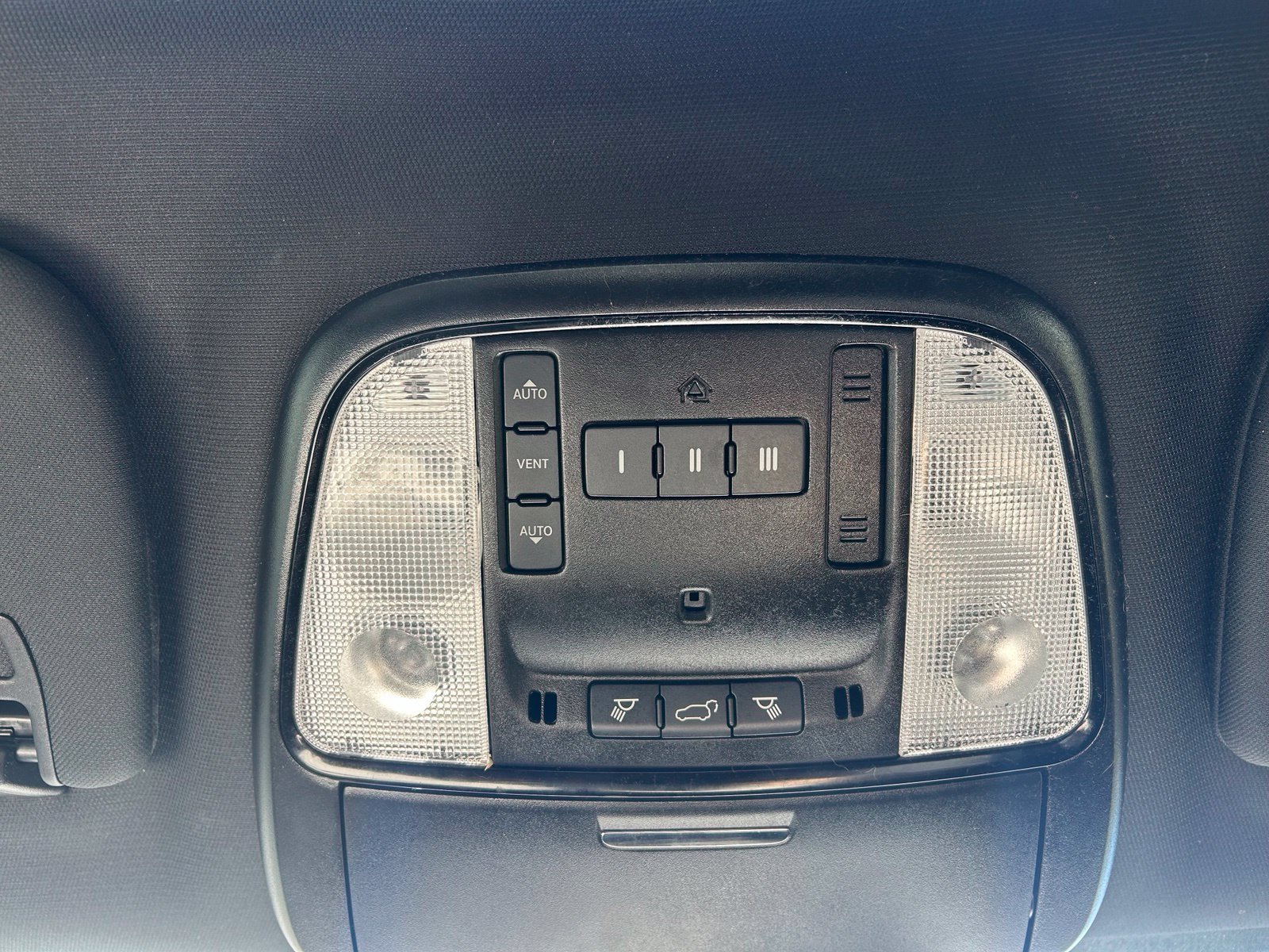 Used 2023 Dodge Durango R/T AWD/4WD image 28