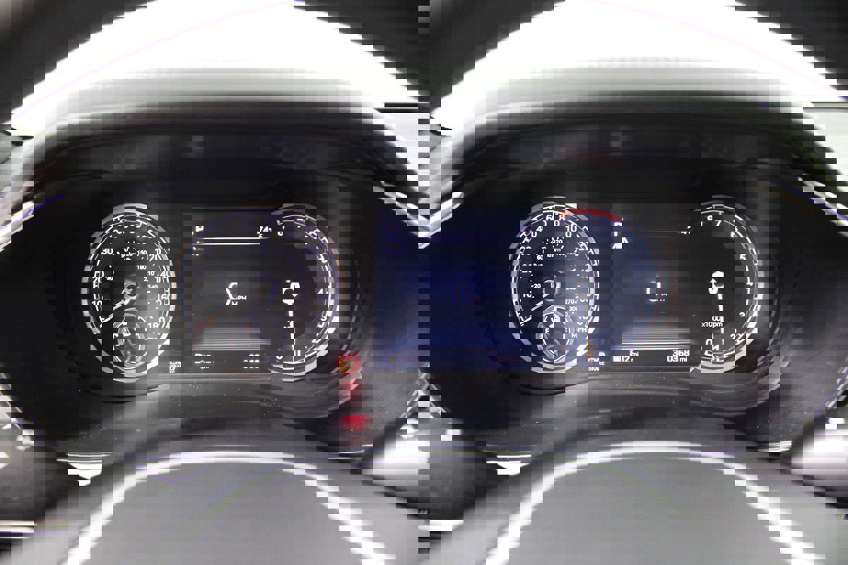 Used 2023 Genesis G70 2.0T w/ Sport Prestige Package image 7