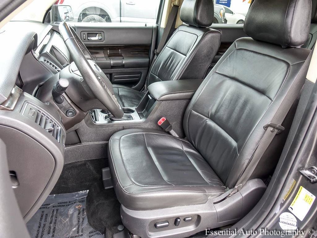Used 2019 Ford Flex SEL w/ Equipment Group 202A AWD/4WD image 9