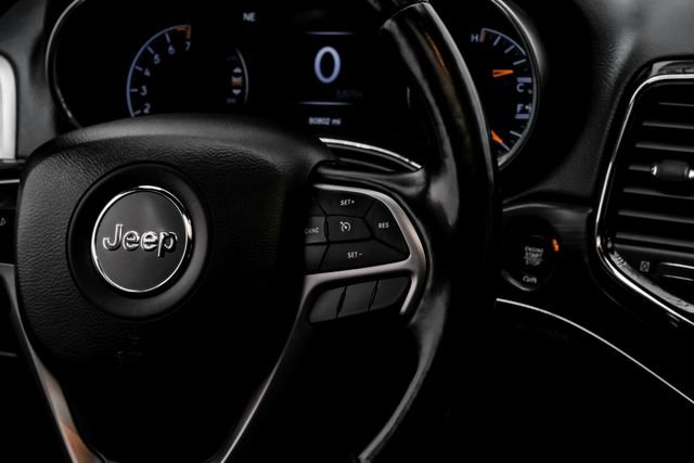Used 2021 Jeep Grand Cherokee Limited AWD/4WD image 26