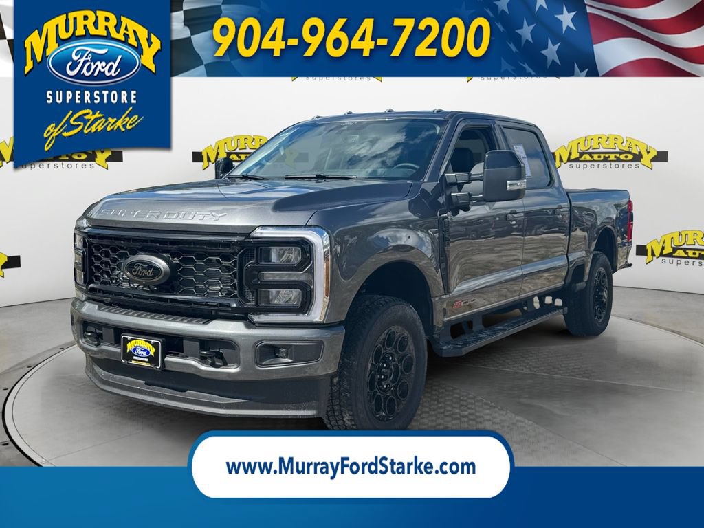New 2026 Ford F350 Lariat w/ Black Appearance Package