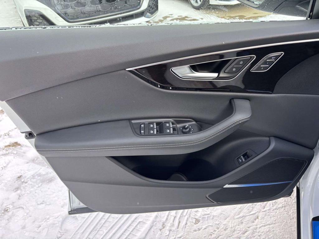 New 2026 Audi Q8 Premium Plus image 11
