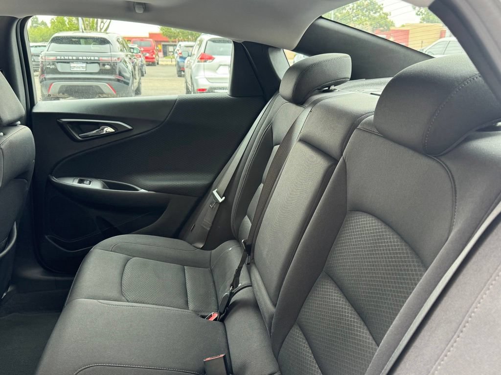 Used 2023 Chevrolet Malibu LT FWD image 18