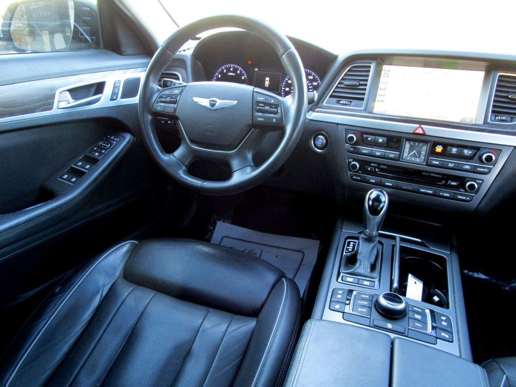 Used 2016 Hyundai Genesis 3.8 w/ Option Group 04 image 19