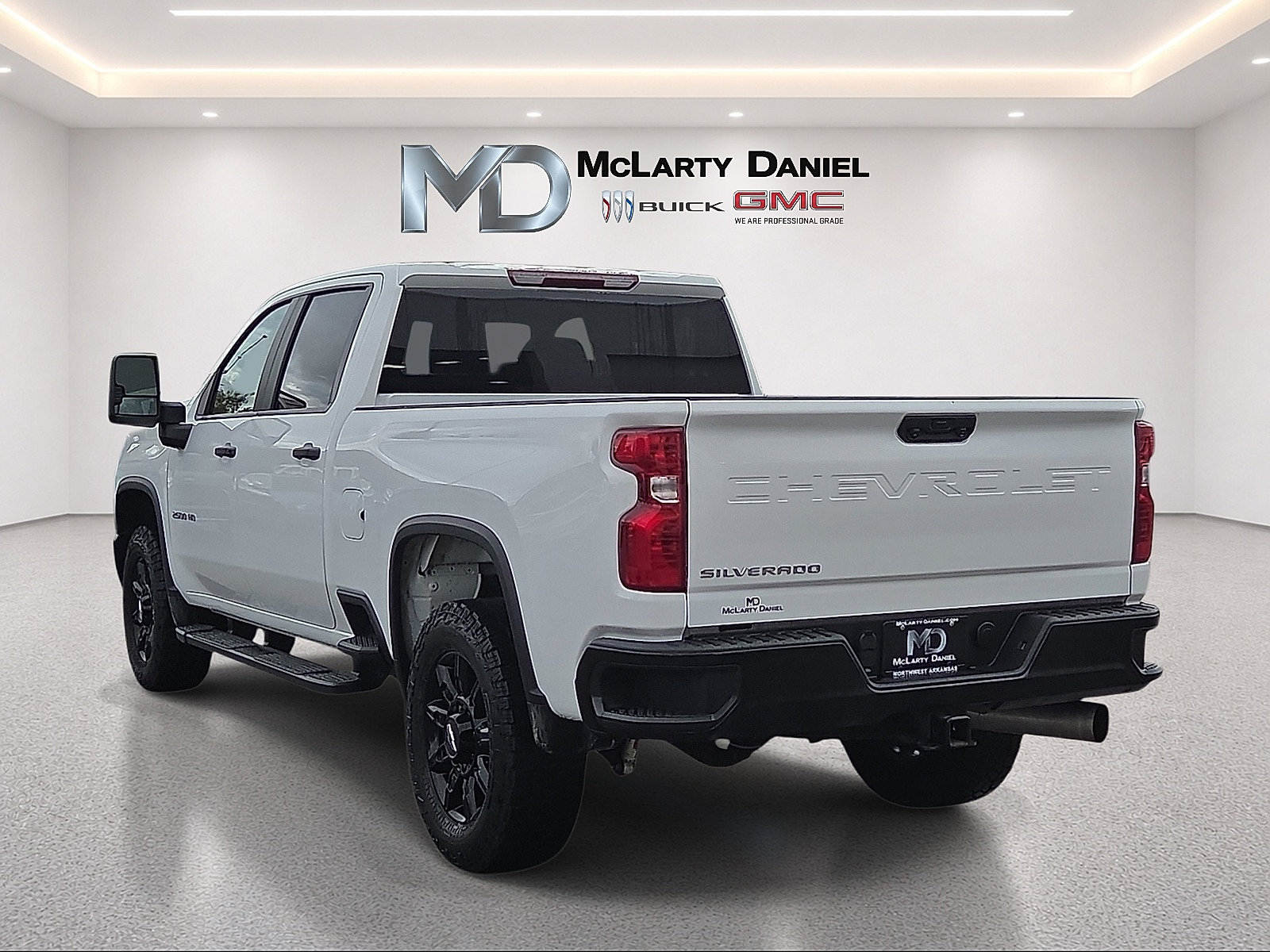 Used 2025 Chevrolet Silverado 2500 W/T AWD/4WD image 13