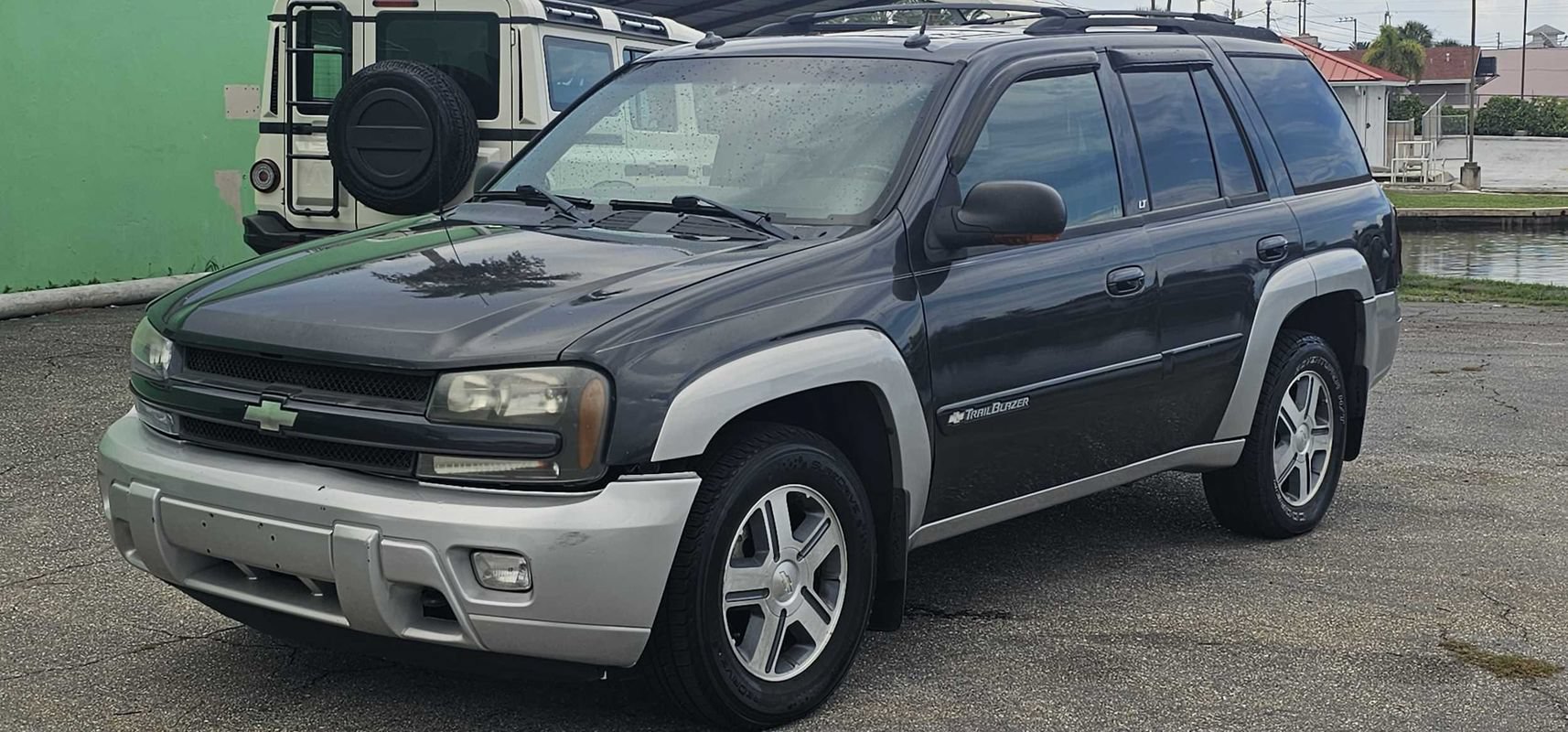 Used 2004 Chevrolet TrailBlazer LT w/ LT Preferred Equipment Group AWD/4WD image 1