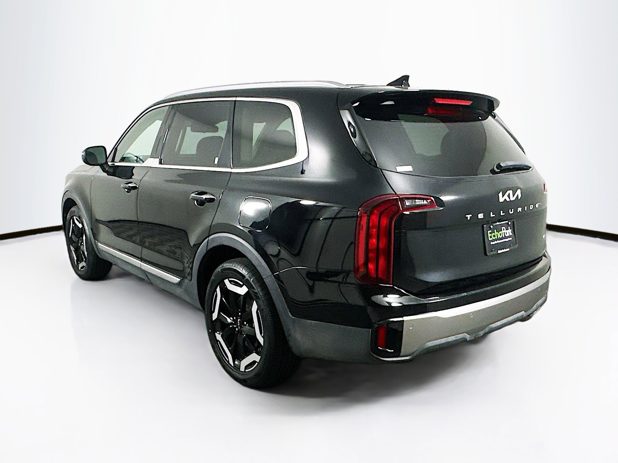 Used 2025 Kia Telluride S image 5
