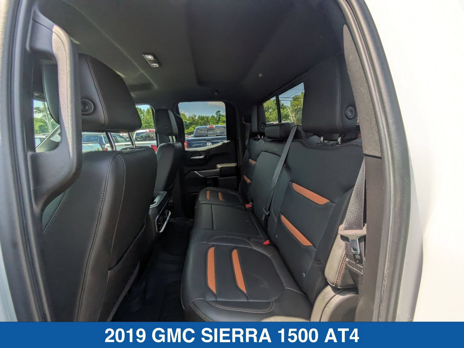 Used 2019 GMC Sierra 1500 AT4 w/ AT4 Premium Package AWD/4WD image 30