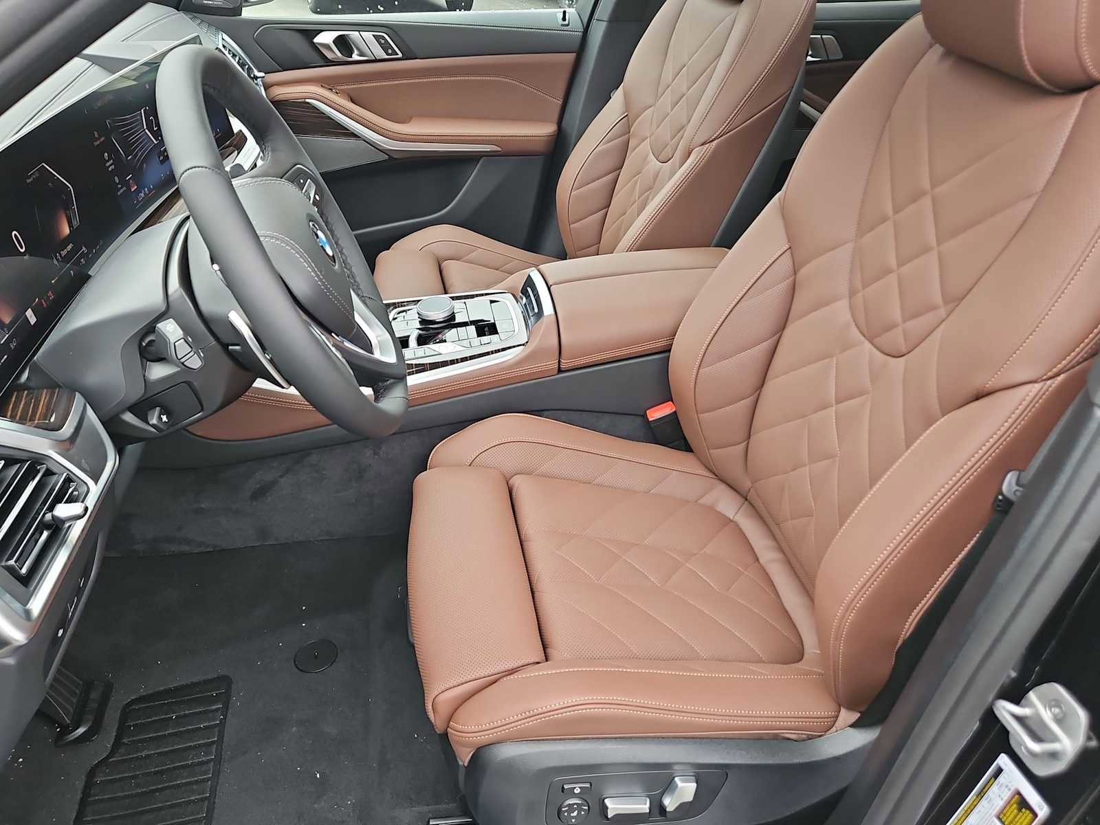 Used 2026 BMW X5 xDrive40i w/ Premium Package image 16