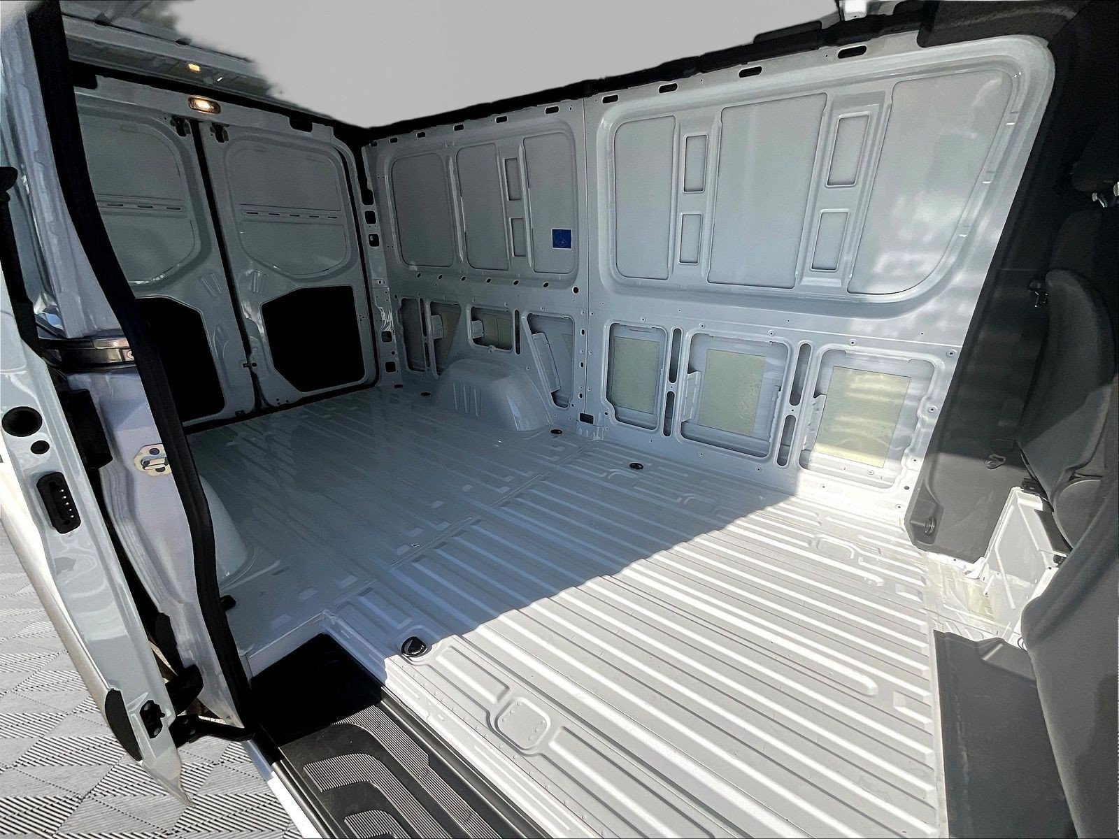 New 2026 Mercedes-Benz Sprinter 2500 image 18