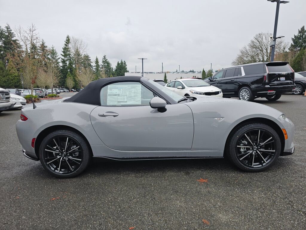New 2025 MAZDA MX-5 Miata Grand Touring w/ Appearance Package image 4