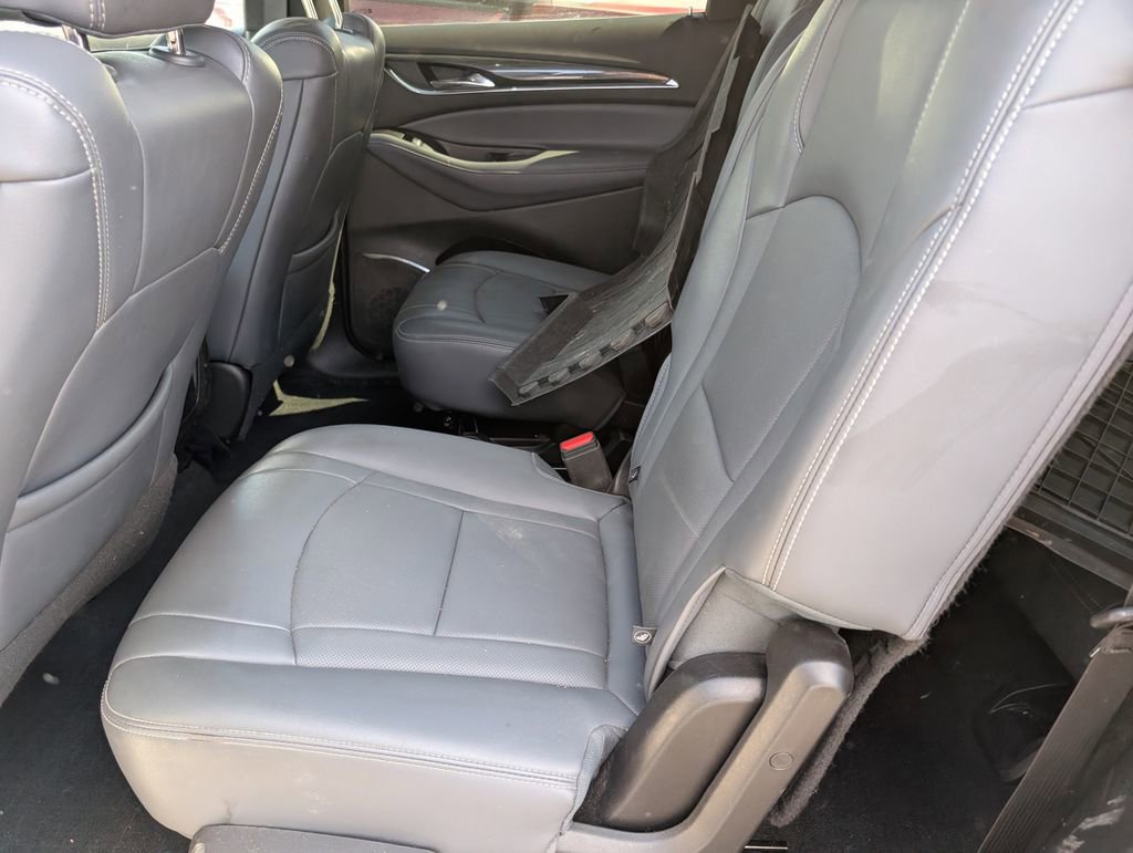 Used 2024 Buick Enclave Essence w/ Experience Buick Package image 8