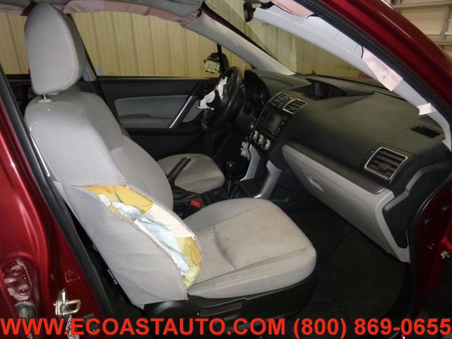 Used 2017 Subaru Forester 2.5i image 14