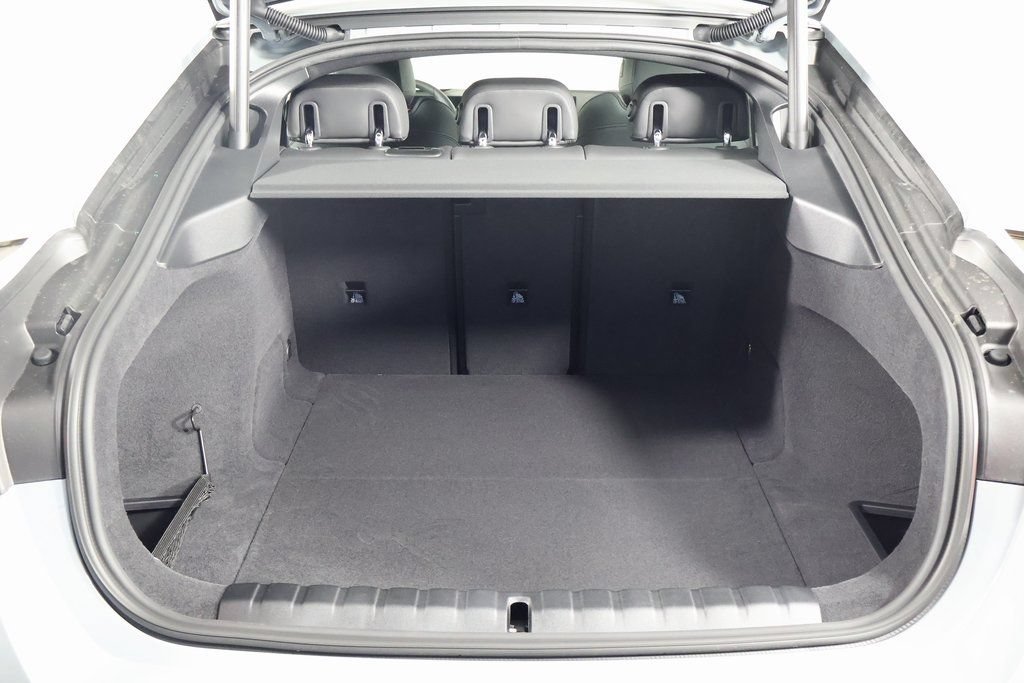 New 2026 BMW i4 eDrive40 w/ M Sport Package RWD image 8
