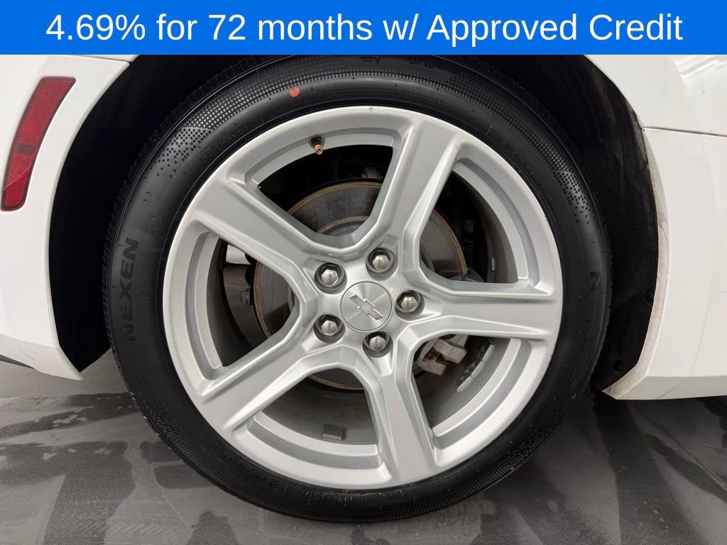 Used 2019 Chevrolet Camaro LT image 10