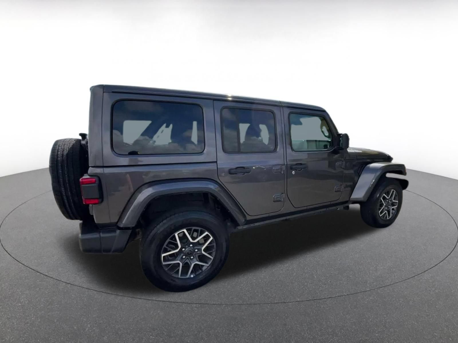 Used 2025 Jeep Wrangler Unlimited Sahara AWD/4WD image 13