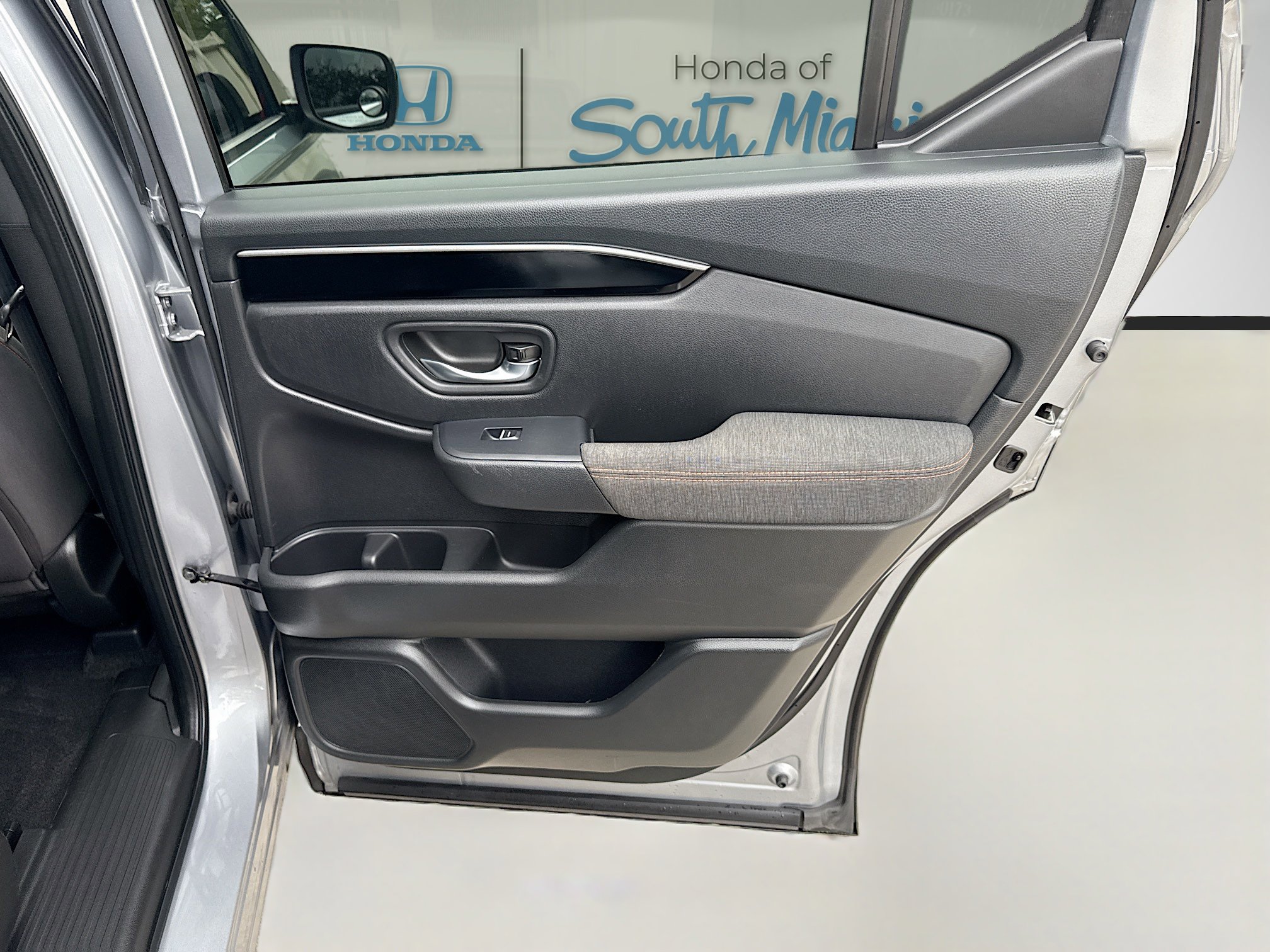 Used 2023 Honda Pilot Sport image 30