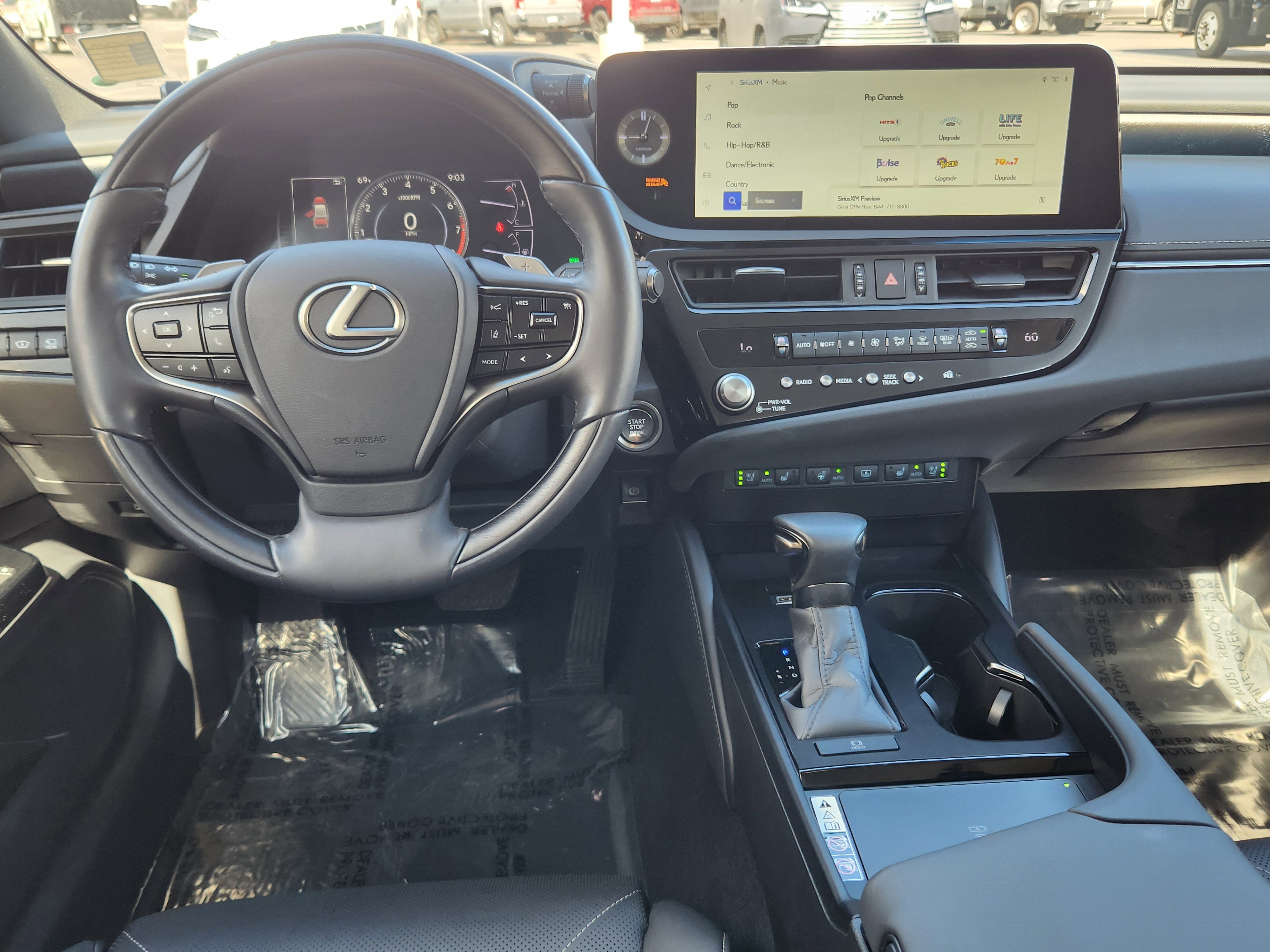 Used 2024 Lexus ES 350 Ultra Luxury w/ Accessory Package (Z2) image 17