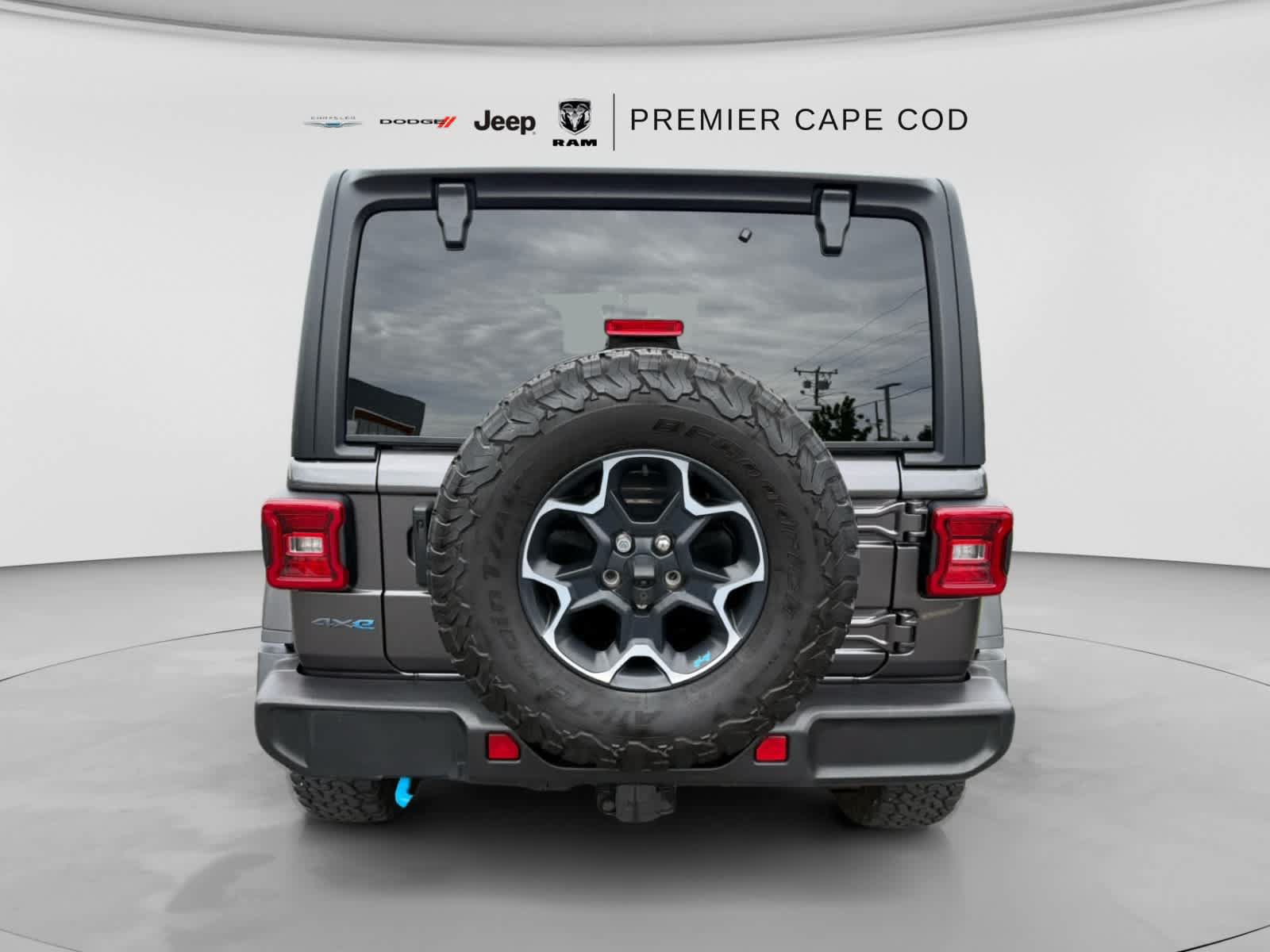 Used 2023 Jeep Wrangler Unlimited Rubicon 4xe w/ Cold Weather Group AWD/4WD image 7
