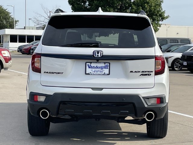 Certified 2024 Honda Passport Black Edition image 5