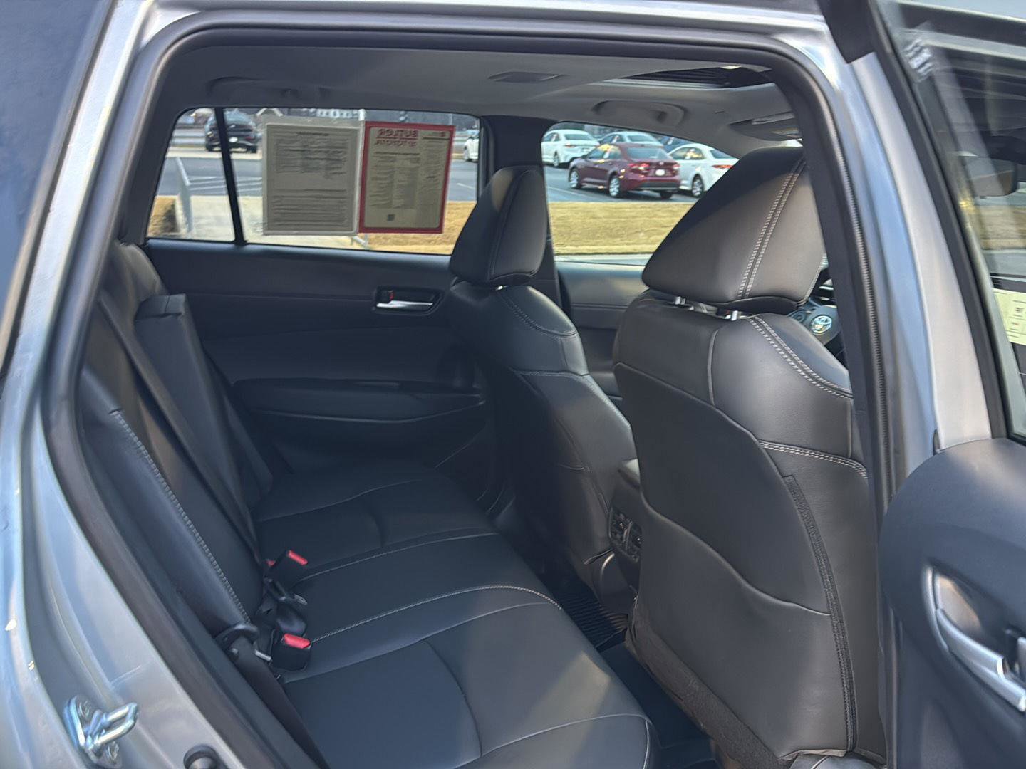 Certified 2025 Toyota Corolla Cross XLE image 11