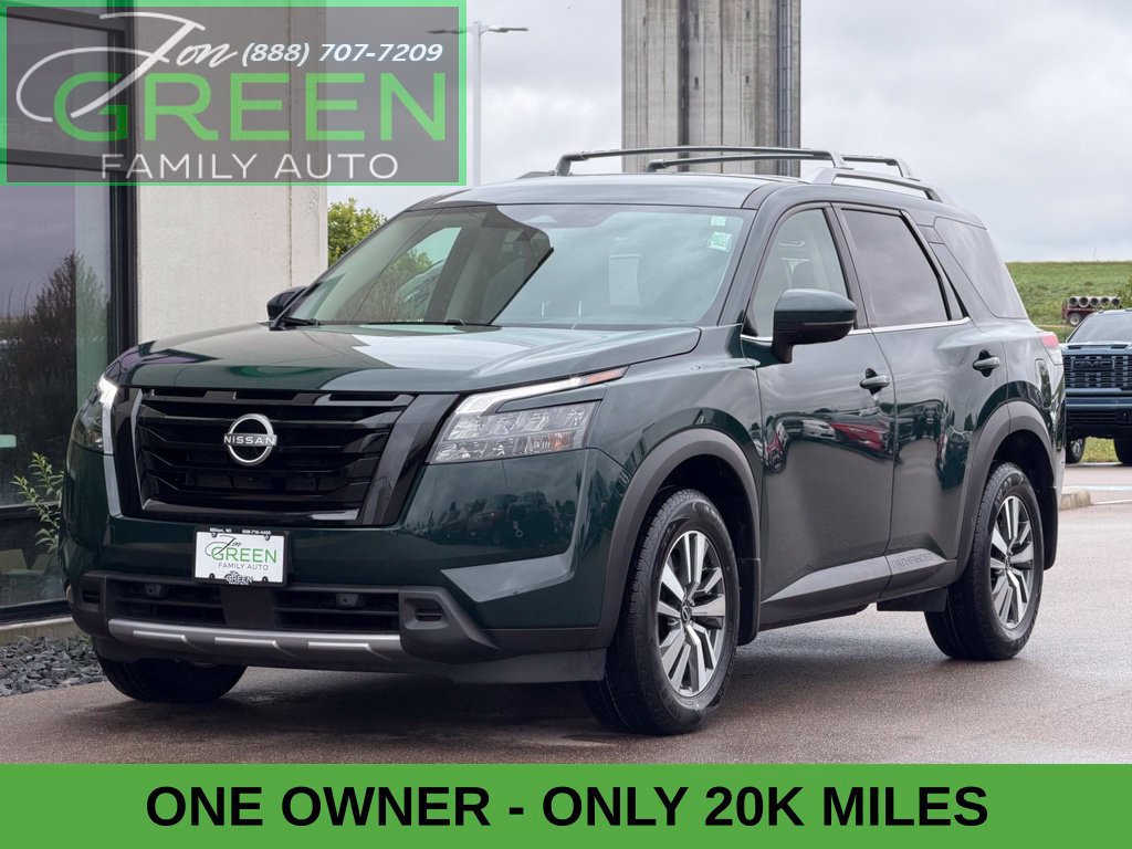 Used 2025 Nissan Pathfinder SL w/ Black Appearance Package