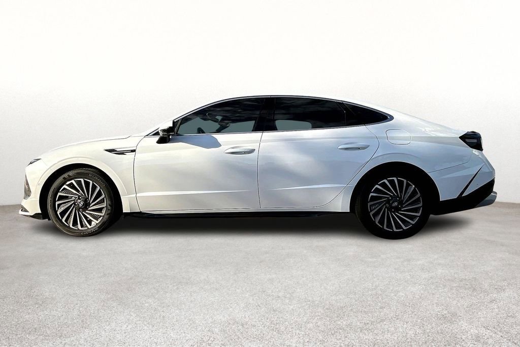 New 2025 Hyundai Sonata Limited image 15